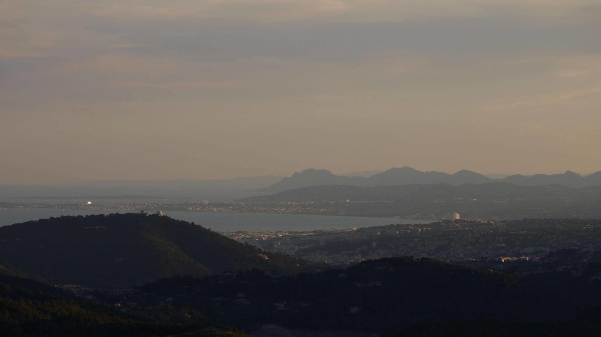 阿维拉住宿加早餐旅馆 Peille 外观 照片